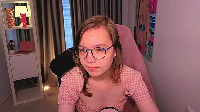 LiaBroock stripchat live cam model