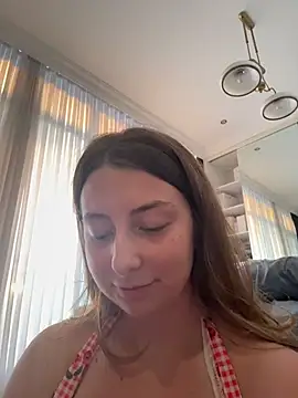 curvyflawless stripchat live cam model