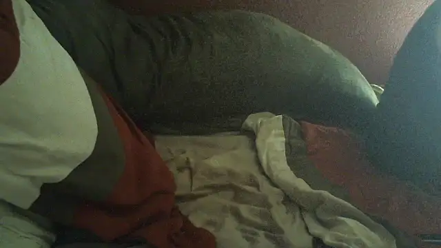 immikew1975 stripchat live cam model