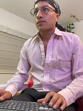 SirDamian stripchat live cam model