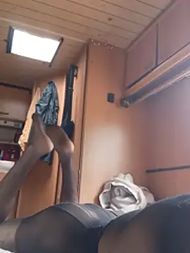 Ladyks213 stripchat live cam model