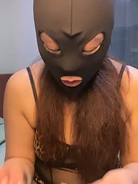 Eva-TT stripchat live cam model