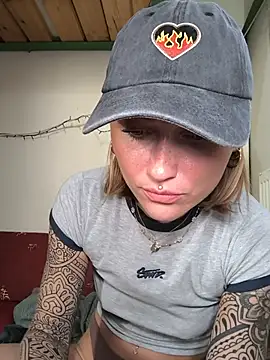 Goldi159 stripchat live cam model