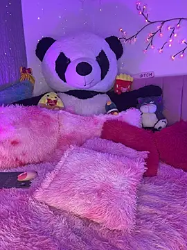 LindaWz_ stripchat live cam model