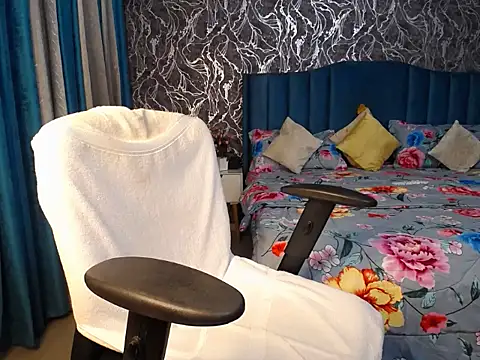 Tokiyo_xo stripchat live cam model