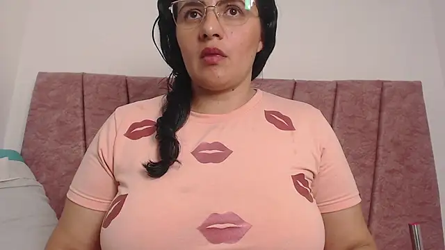 Violet_rouse31 stripchat live cam model