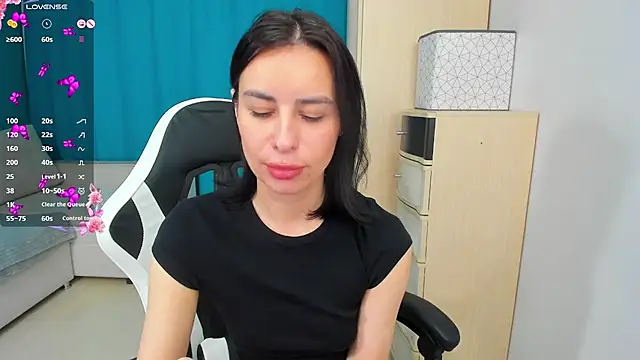 Lerika_vibe stripchat live cam model