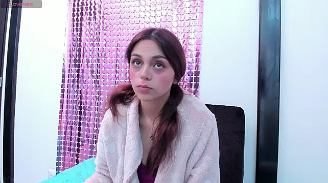meghan20 stripchat live cam model