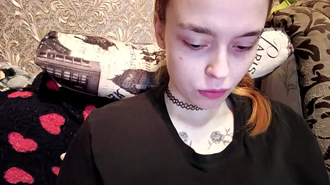 CaraDelevingnee stripchat live cam model