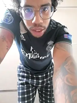 THEGOATHL stripchat live cam model