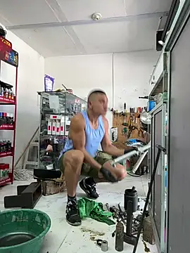 Paul22cm- stripchat live cam model