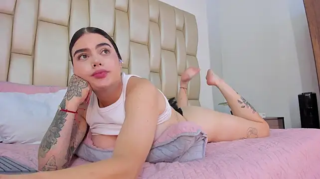 Pame-Miller stripchat live cam model