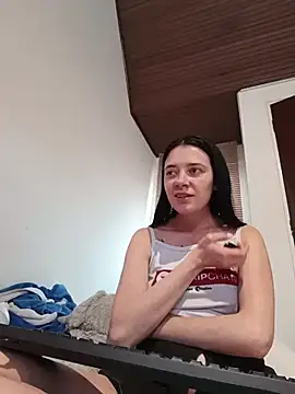 Isabella_21x stripchat live cam model