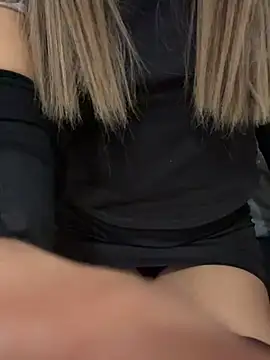 99fox stripchat live cam model