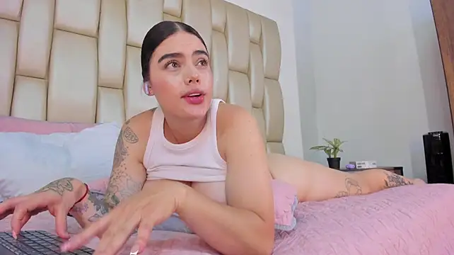 Pame-Miller stripchat live cam model