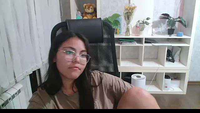 Anda_here stripchat live cam model