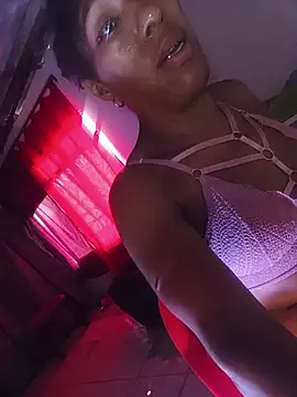 Zaphira_Big_Clit stripchat live cam model