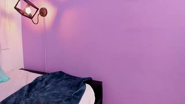 scarletyler stripchat live cam model