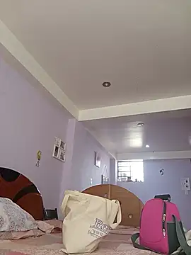 PomelaHot stripchat live cam model