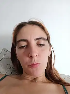 Honeygirl08 stripchat live cam model