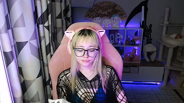 SaxonDibs stripchat live cam model