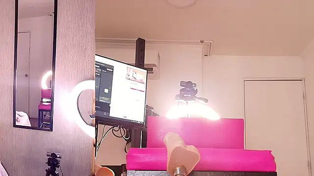 NaughtyMorenna stripchat live cam model