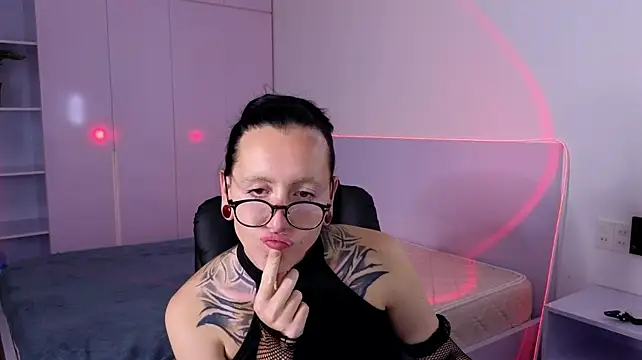 ivo_blake stripchat live cam model