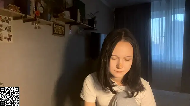 RukiyaLowland stripchat live cam model