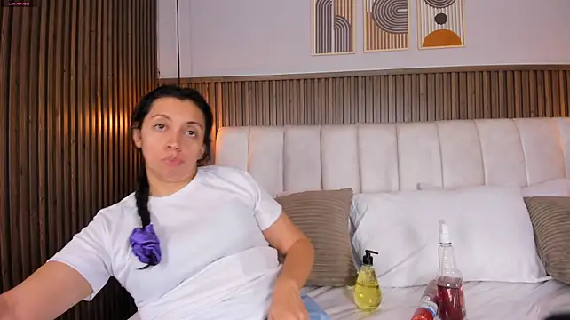 PerlaPreciosa stripchat live cam model