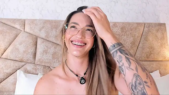 ClaradelMar stripchat live cam model