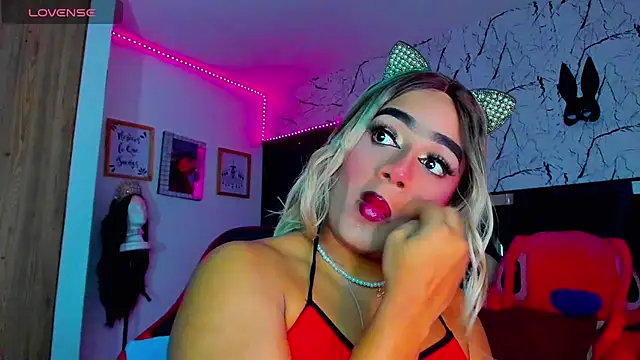 Amber_bigdick22 stripchat live cam model