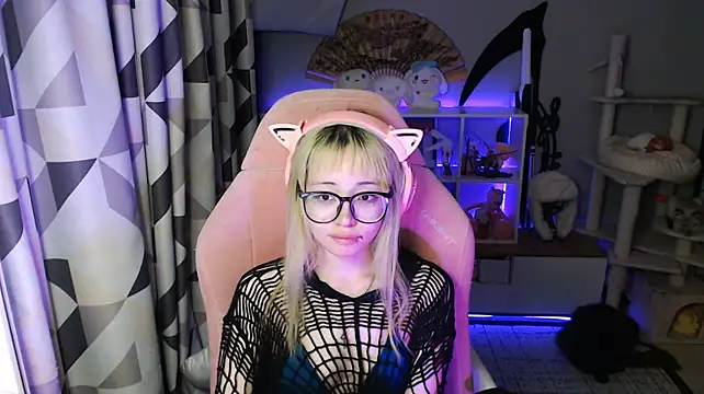SaxonDibs stripchat live cam model