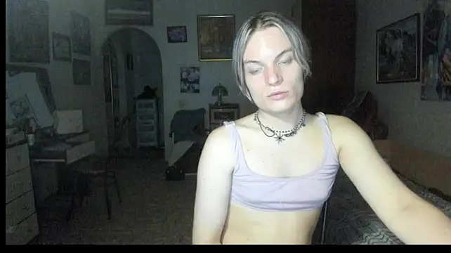 milliKira006 stripchat live cam model