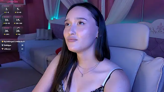 LindaMaxx stripchat live cam model