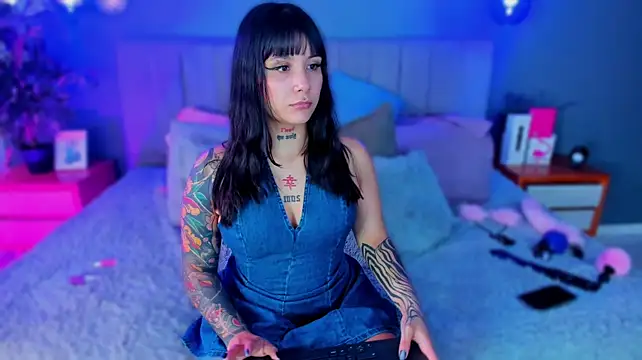 Nathalia_stone_ stripchat live cam model