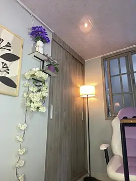 Vanesa_novvoa stripchat live cam model