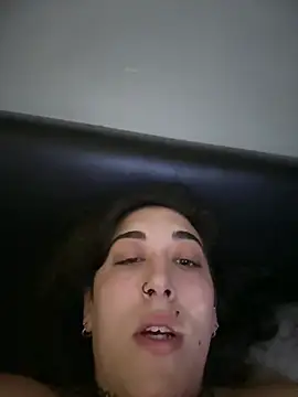 ThicBunz stripchat live cam model