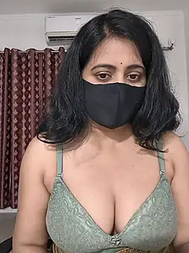 Cute-Maanvi stripchat live cam model