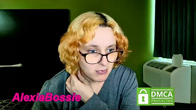 AlexiaBossie stripchat live cam model