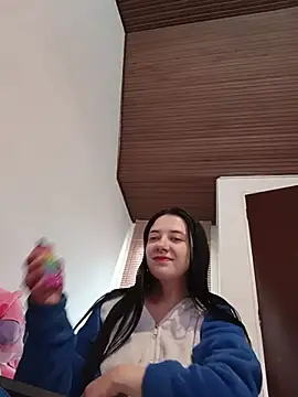 Isabella_21x stripchat live cam model