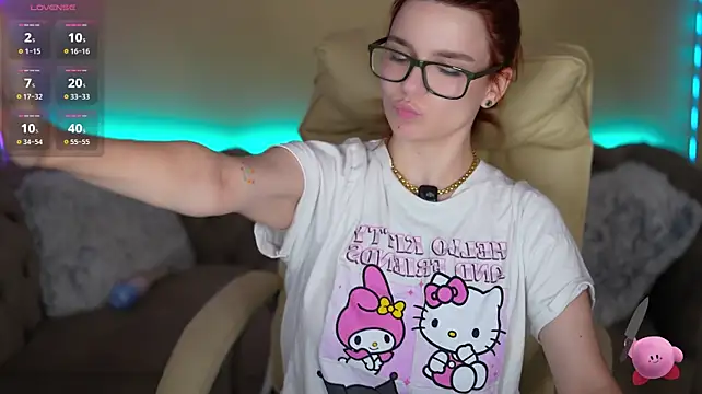 RedShinee stripchat live cam model