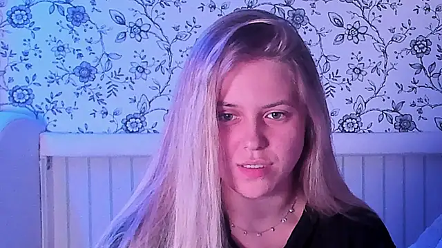AngelAnty stripchat live cam model