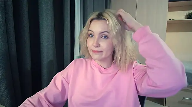 ElsyGven stripchat live cam model