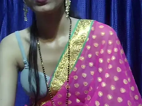 Thirsty_Moni stripchat live cam model