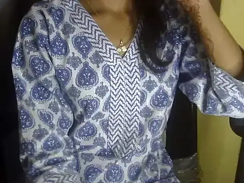 Khushi_ve stripchat live cam model