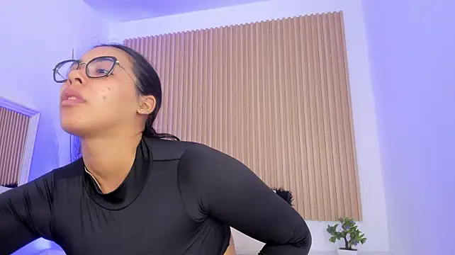 GenesisRuiz stripchat live cam model