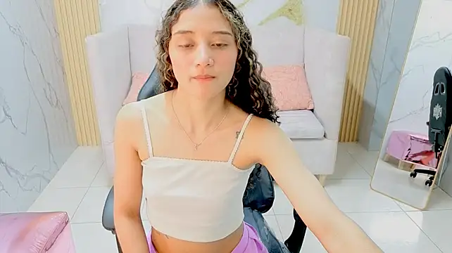 Karol1_s stripchat live cam model