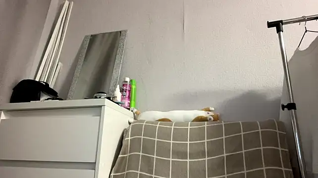 InsaneRepute stripchat live cam model