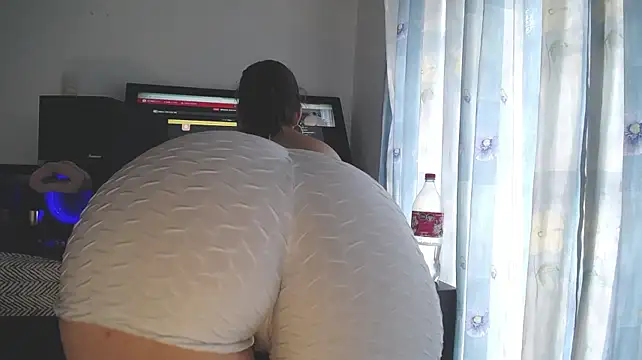 eolicasex stripchat live cam model