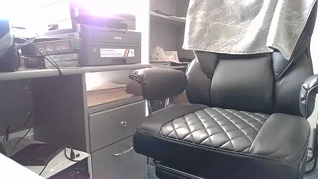 TrevorSteele stripchat live cam model